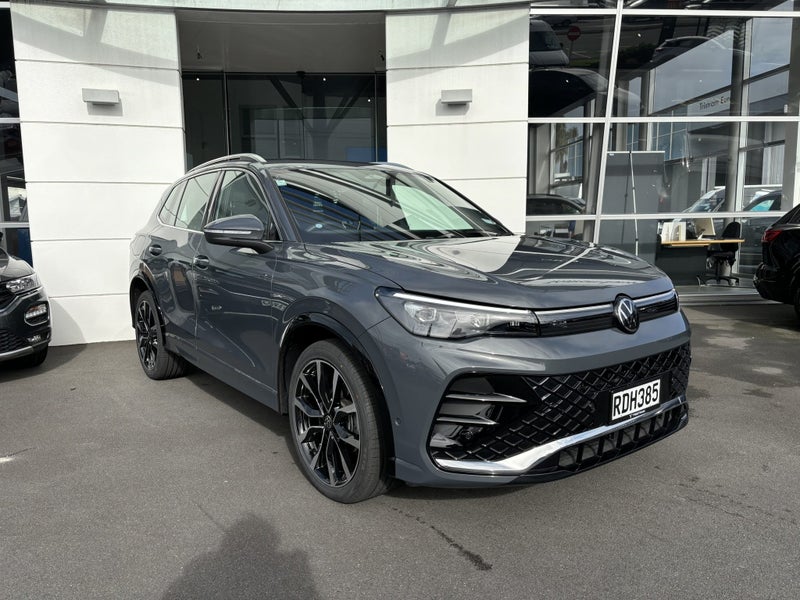 2025 Volkswagen Tiguan 1.4TSI R-LINE 2WD image 1
