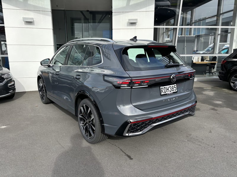 2025 Volkswagen Tiguan 1.4TSI R-LINE 2WD image 5