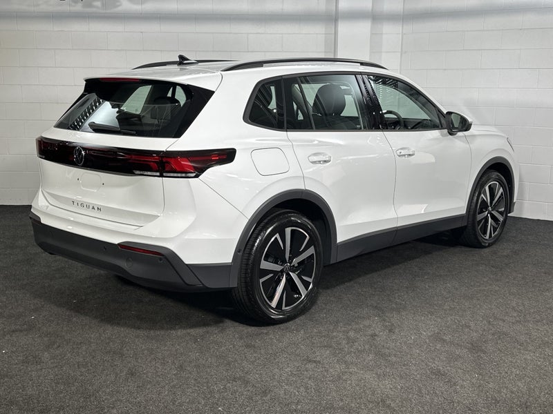 2025 Volkswagen Tiguan 3 LIFE image 5