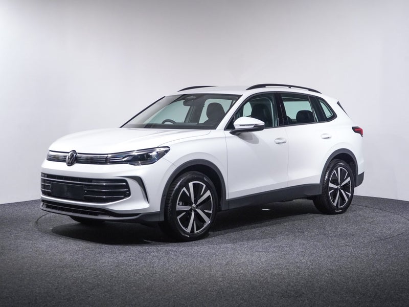 2025 Volkswagen Tiguan 3 Life TSI 110kW image 3