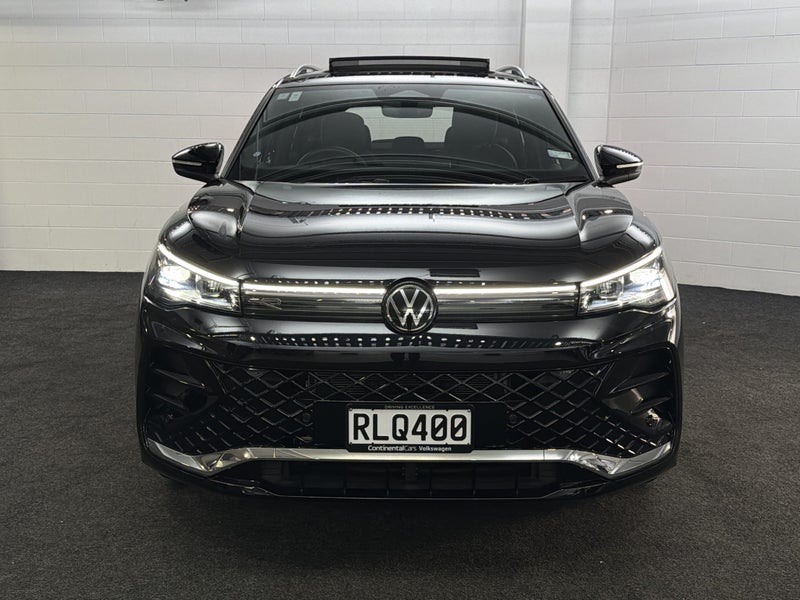 2025 Volkswagen Tiguan 3 R-LINE image 3