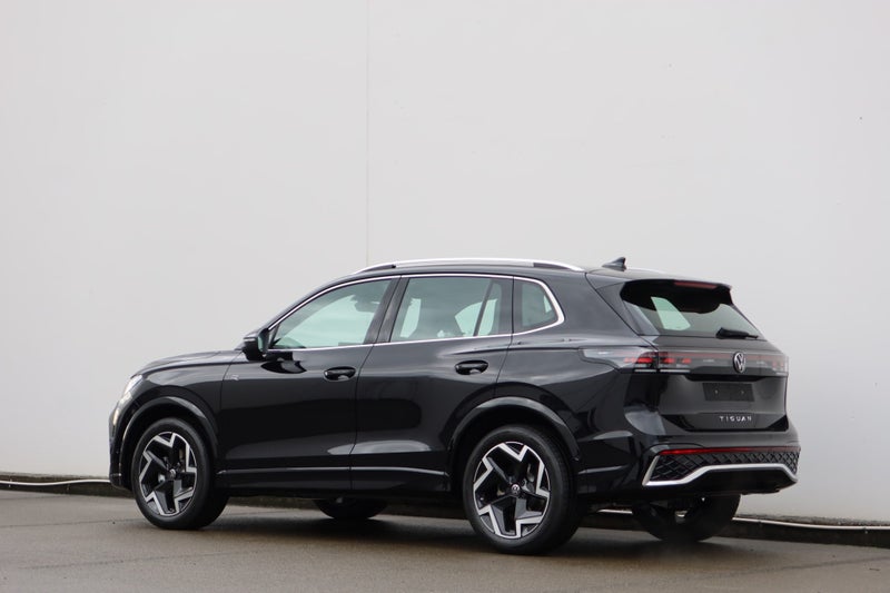 2025 Volkswagen Tiguan 3 R-Line image 4