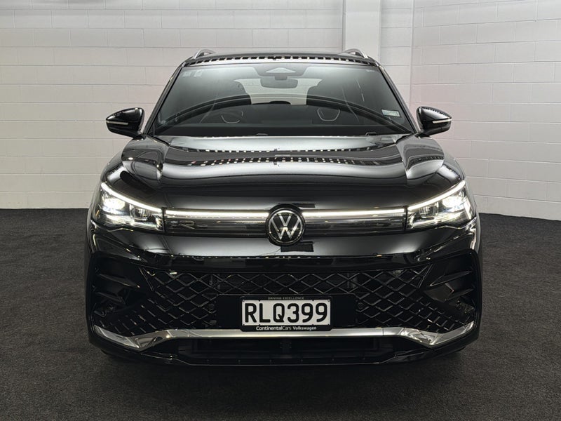 2025 Volkswagen Tiguan 3 R-LINE image 2