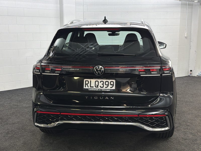 2025 Volkswagen Tiguan 3 R-LINE image 5