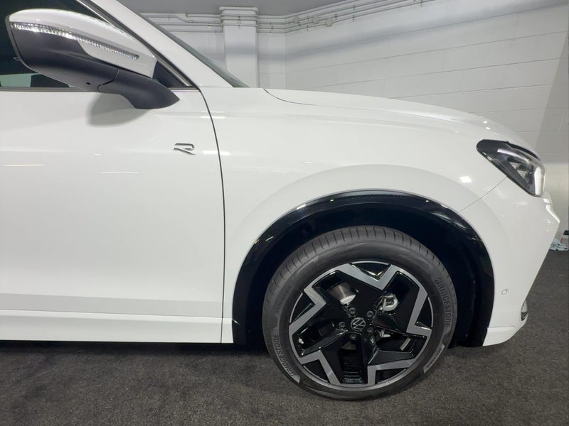 2025 Volkswagen Tiguan 3 R-LINE image 5