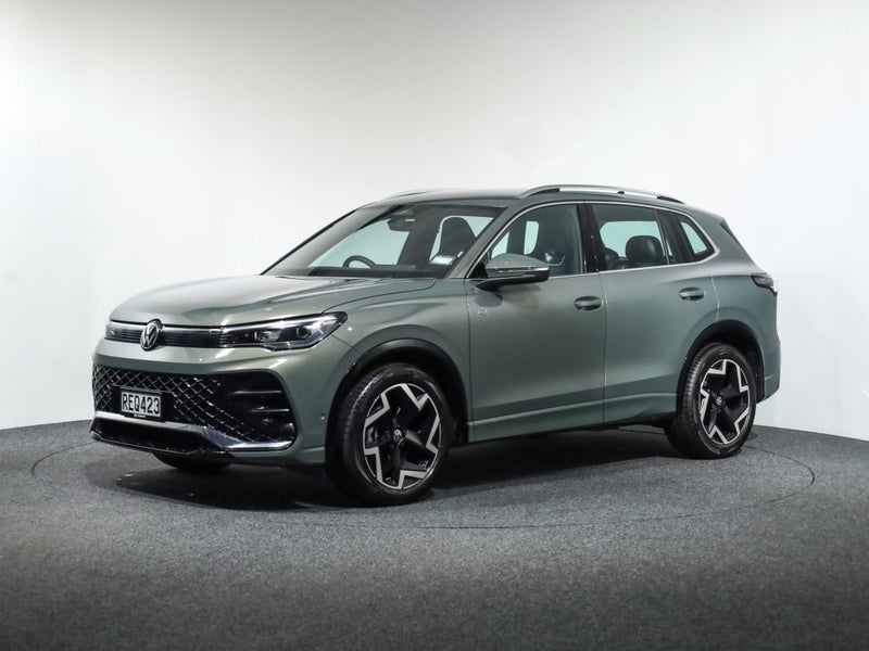 2025 Volkswagen Tiguan 3 TSi R Line 2WD image 4