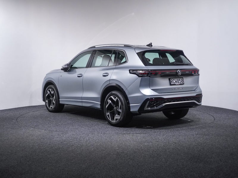 2025 Volkswagen Tiguan 3 TSi R-Line 2WD image 4
