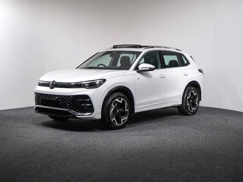2025 Volkswagen Tiguan 3 Tsi R-Line Touring 2WD image 4