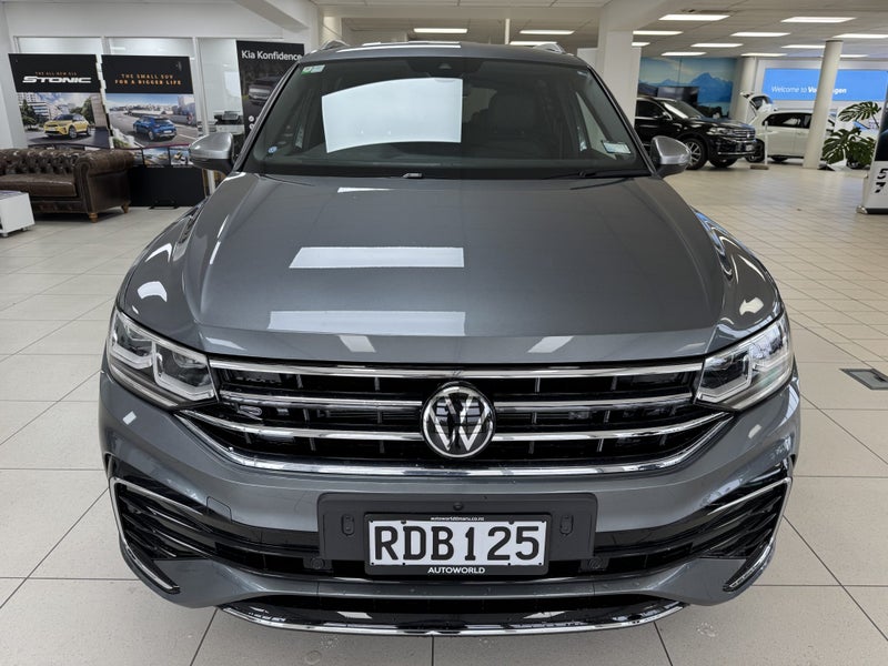 2025 Volkswagen Tiguan Allspace R-Line Awd image 2