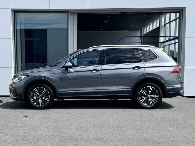 2025 Volkswagen Tiguan ALLSPACE STYLE 4MOTION image 3