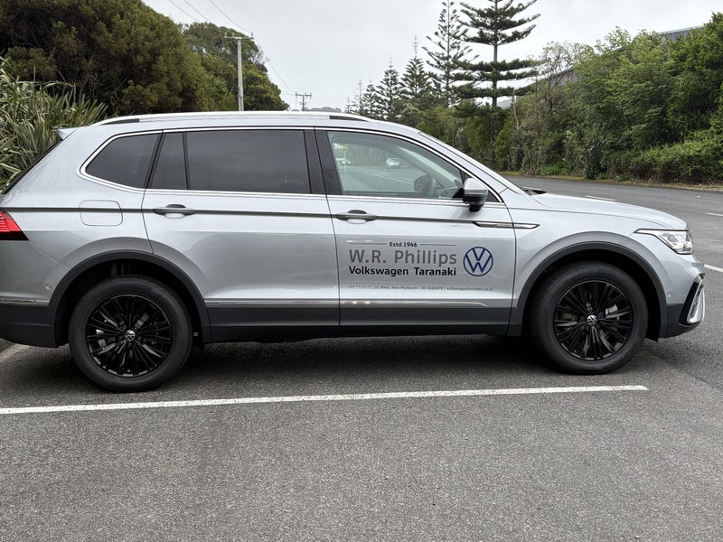 2025 Volkswagen Tiguan Allspace Style AWD image 5