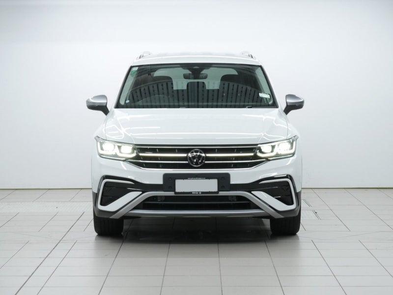 2025 Volkswagen Tiguan Allspace Style AWD image 2