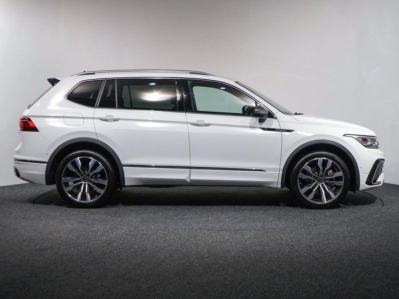 2025 Volkswagen Tiguan Allspace TSi 4M R-Line 1... image 5