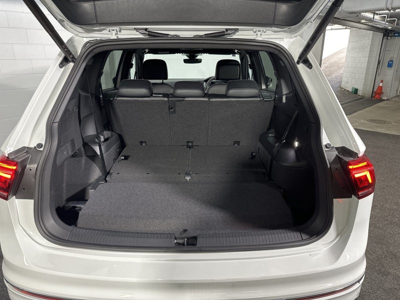 2025 Volkswagen Tiguan ALLSPACE TSI R-LINE AWD image 5