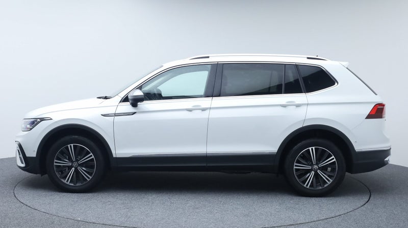 2025 Volkswagen Tiguan Allspace TSI Style AWD image 5