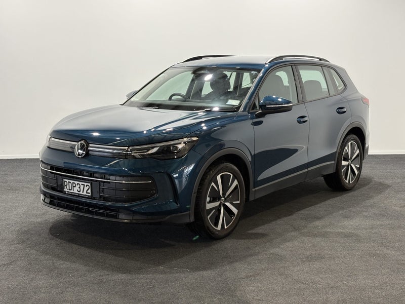 2025 Volkswagen Tiguan Life 2WD image 3
