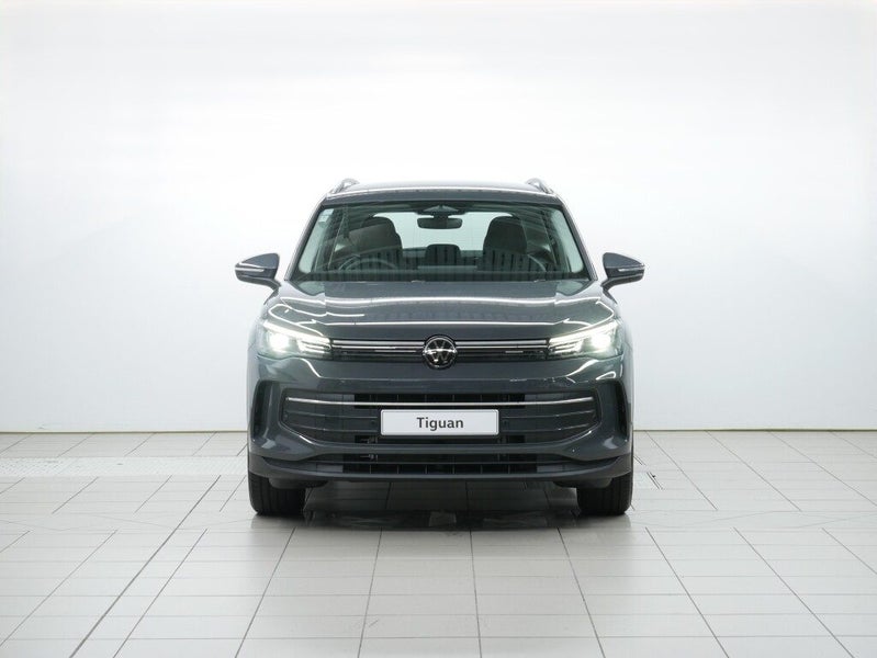 2025 Volkswagen Tiguan Life 2WD image 2