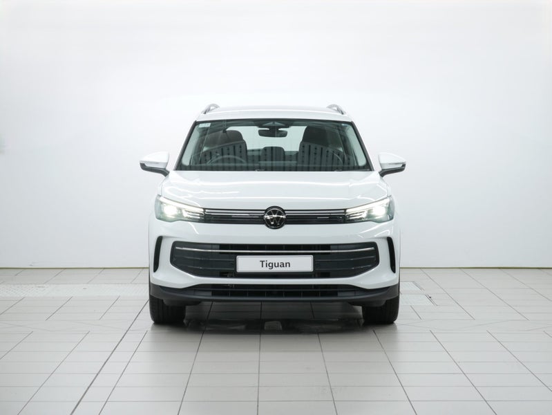 2025 Volkswagen Tiguan Life 2WD image 2