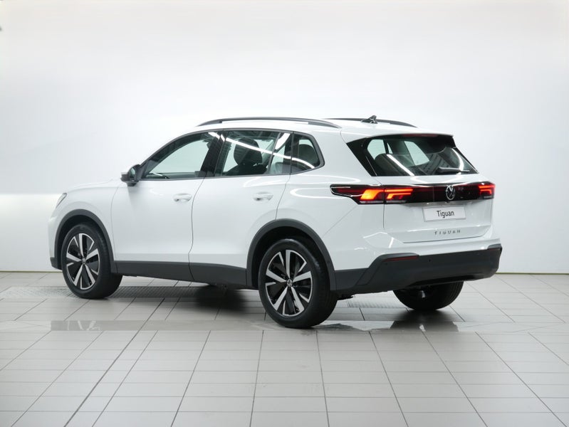 2025 Volkswagen Tiguan Life 2WD image 3