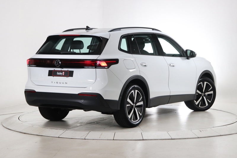 2025 Volkswagen Tiguan Life 2WD image 2