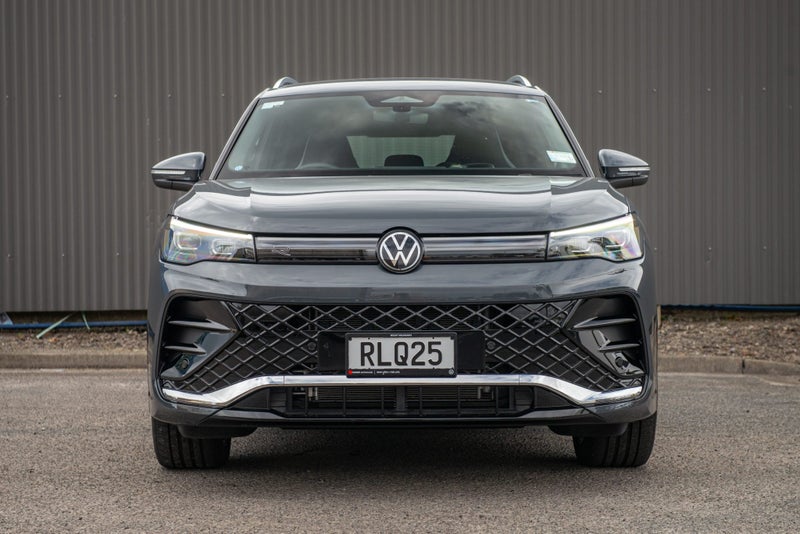 2025 Volkswagen Tiguan R-Line 1.4 image 2