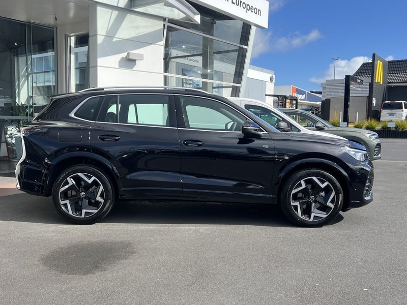 2025 Volkswagen Tiguan R-LINE 1.4TSI 2WD image 5