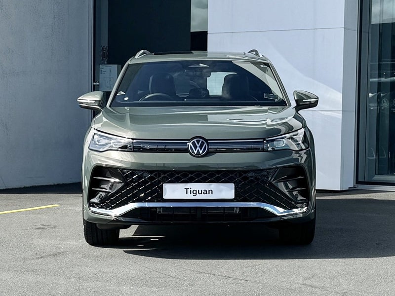 2025 Volkswagen Tiguan R-LINE 1.4TSi, Touring Pack image 2