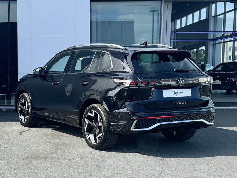2025 Volkswagen Tiguan R-LINE 1.4TSi, Touring Pack image 5