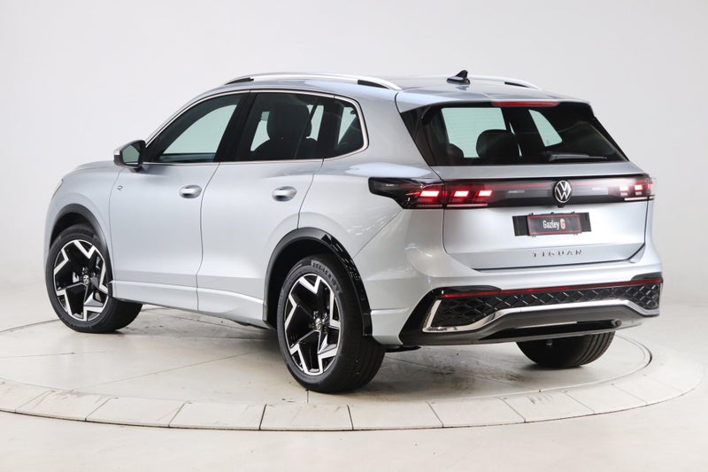 2025 Volkswagen Tiguan R-Line 2WD image 3