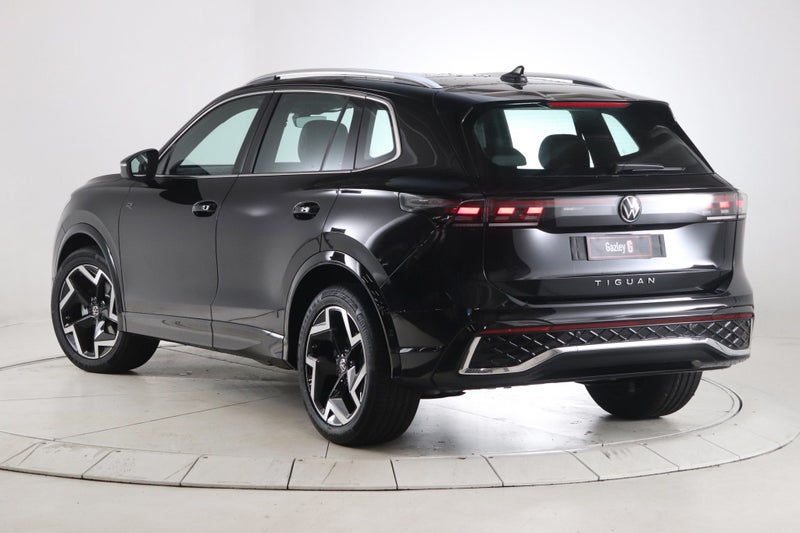 2025 Volkswagen Tiguan R-Line 2WD image 4