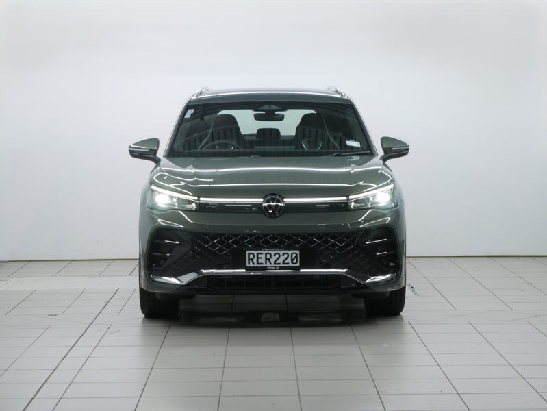 2025 Volkswagen Tiguan R-Line 2WD image 2