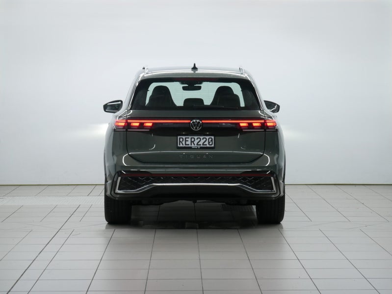 2025 Volkswagen Tiguan R-Line 2WD image 4