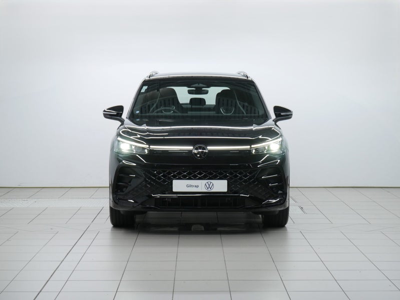 2025 Volkswagen Tiguan R-Line 2WD image 2