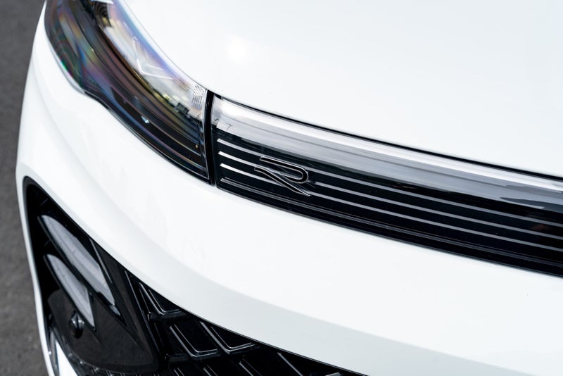 2025 Volkswagen Tiguan R-Line 2WD Petrol Auto /... image 3