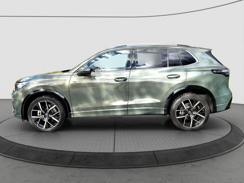 2025 Volkswagen Tiguan R-Line AWD image 4