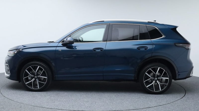 2025 Volkswagen Tiguan R-Line AWD image 5