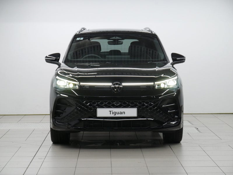 2025 Volkswagen Tiguan R-Line AWD image 2
