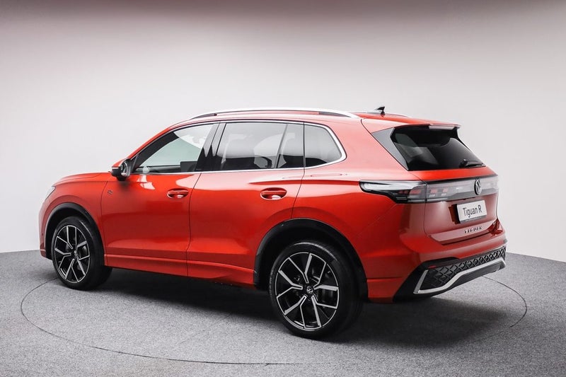 2025 Volkswagen Tiguan R-Line AWD image 5
