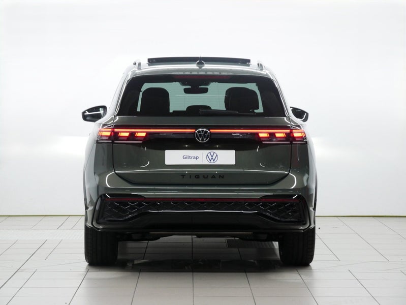 2025 Volkswagen Tiguan R-Line AWD image 4