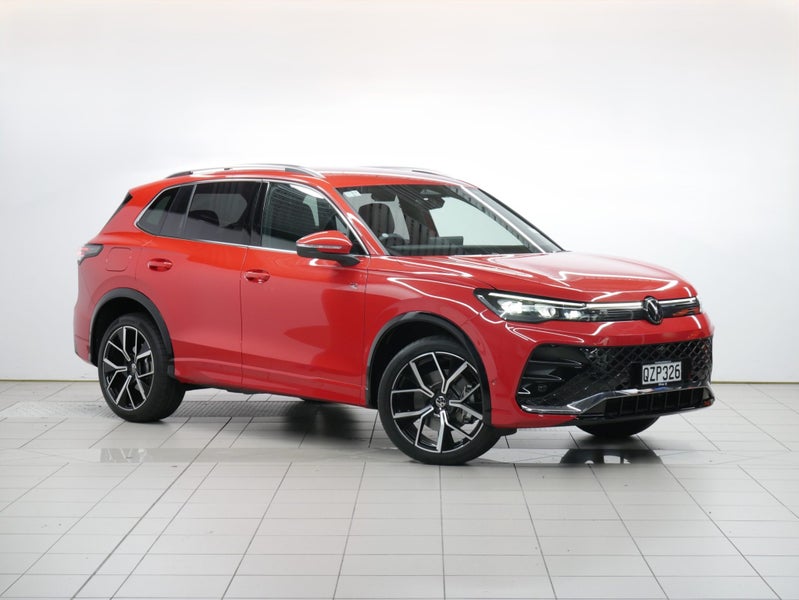 2025 Volkswagen Tiguan R-Line AWD image 1