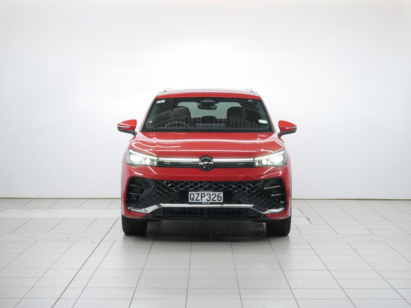 2025 Volkswagen Tiguan R-Line AWD image 2