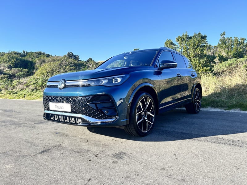 2025 Volkswagen Tiguan R/Line AWD image 3