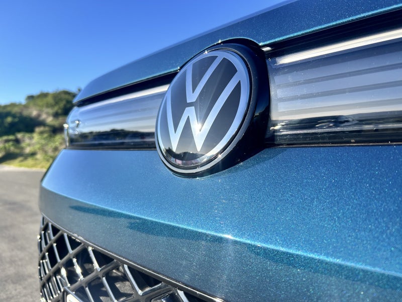2025 Volkswagen Tiguan R/Line AWD image 4