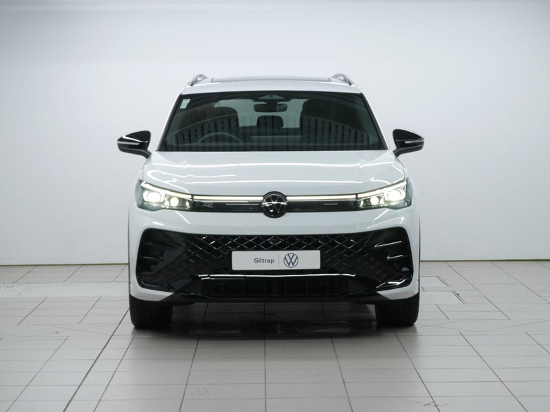 2025 Volkswagen Tiguan R-Line AWD image 2