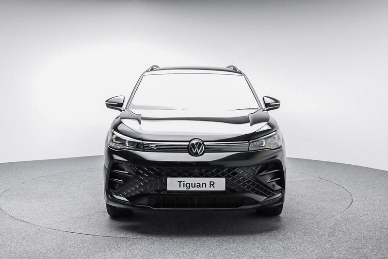 2025 Volkswagen Tiguan R-Line AWD - Black Pack image 2