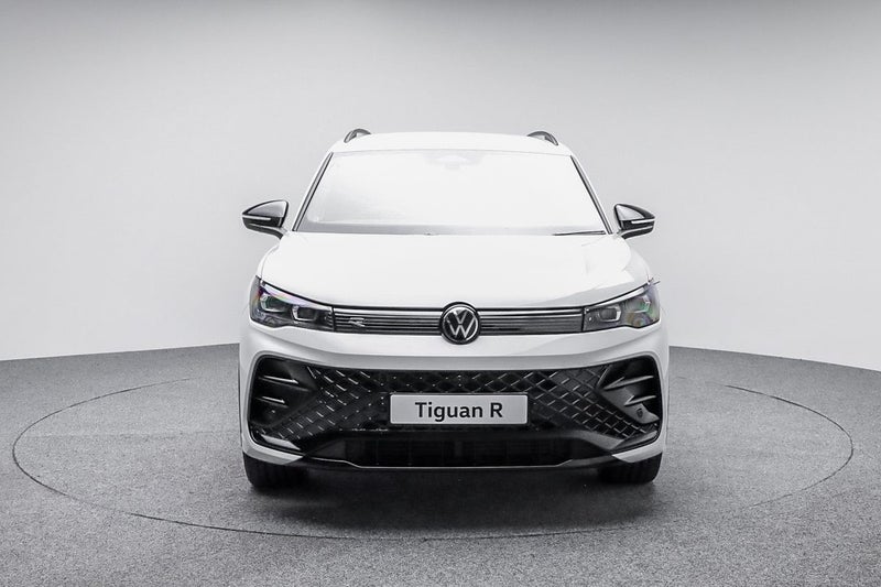 2025 Volkswagen Tiguan R-Line AWD Black Pack image 2