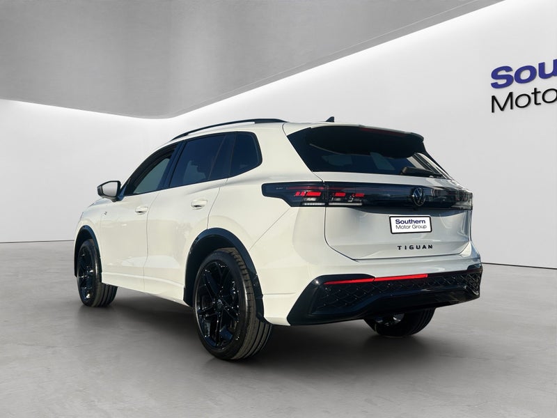 2025 Volkswagen Tiguan R-Line AWD Black Package image 5