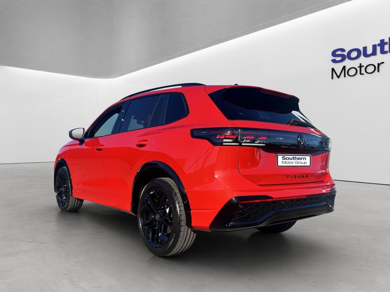 2025 Volkswagen Tiguan R-Line AWD Black Package image 5