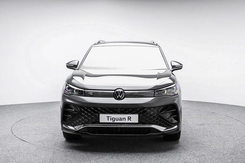 2025 Volkswagen Tiguan R-Line AWD - Touring Pack image 2