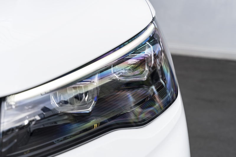 2025 Volkswagen Tiguan R-Line Touring 2WD Petro... image 5